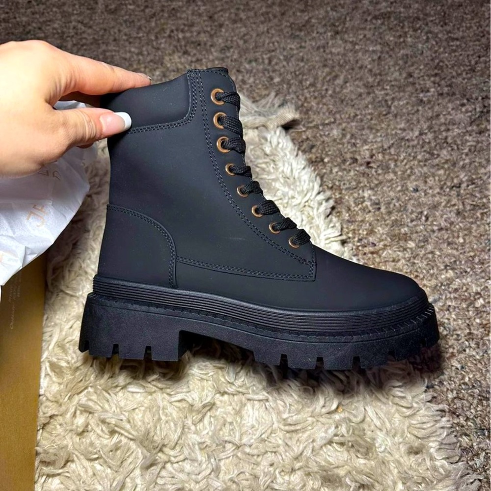 Just fab Woman’s boots